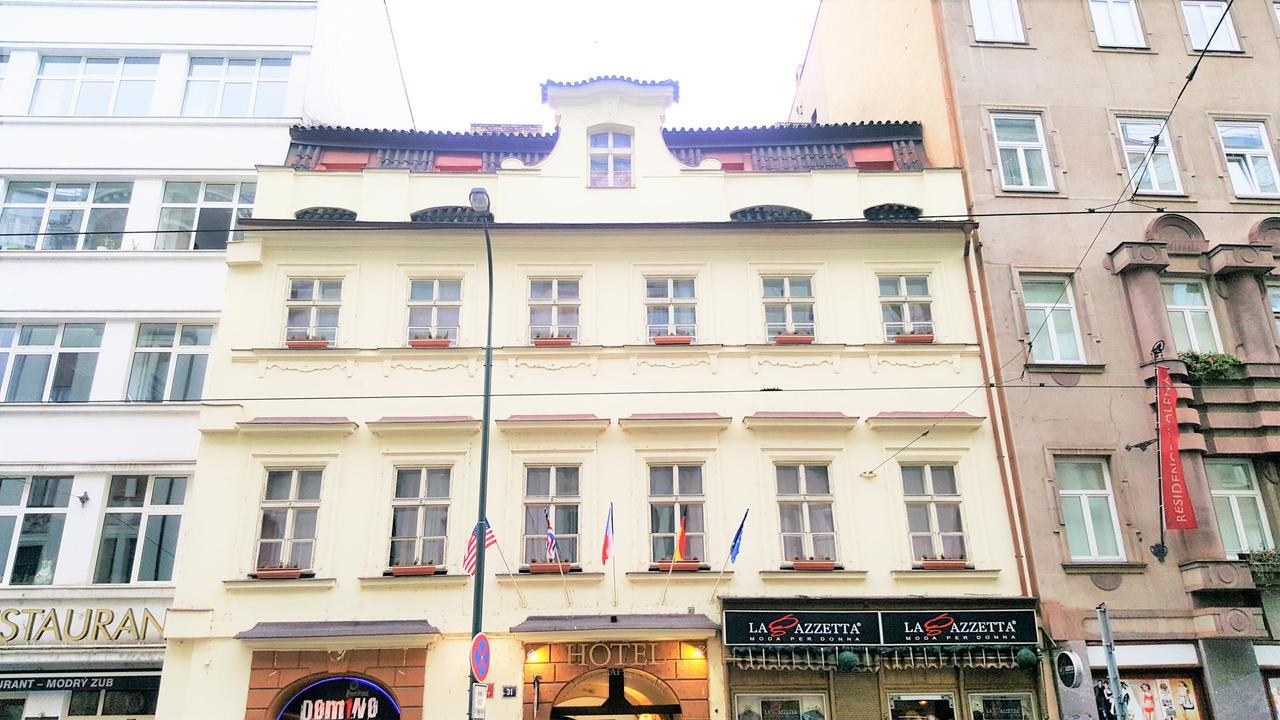 Hotel U Dvou Zlatych Klicu Prague
