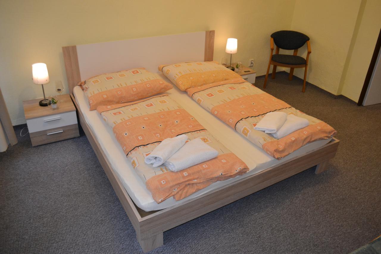 Hotel U Dvou Zlatych Klicu