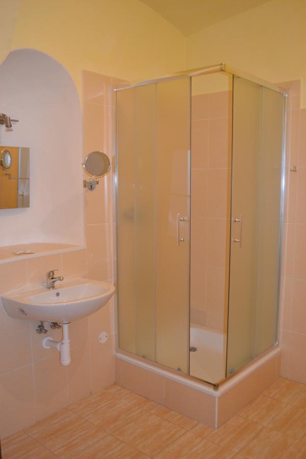 Hotel U Dvou Zlatych Klicu