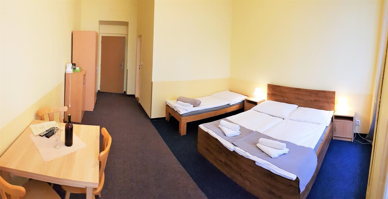 U Dvou Zlatych Klicu 3* Prague