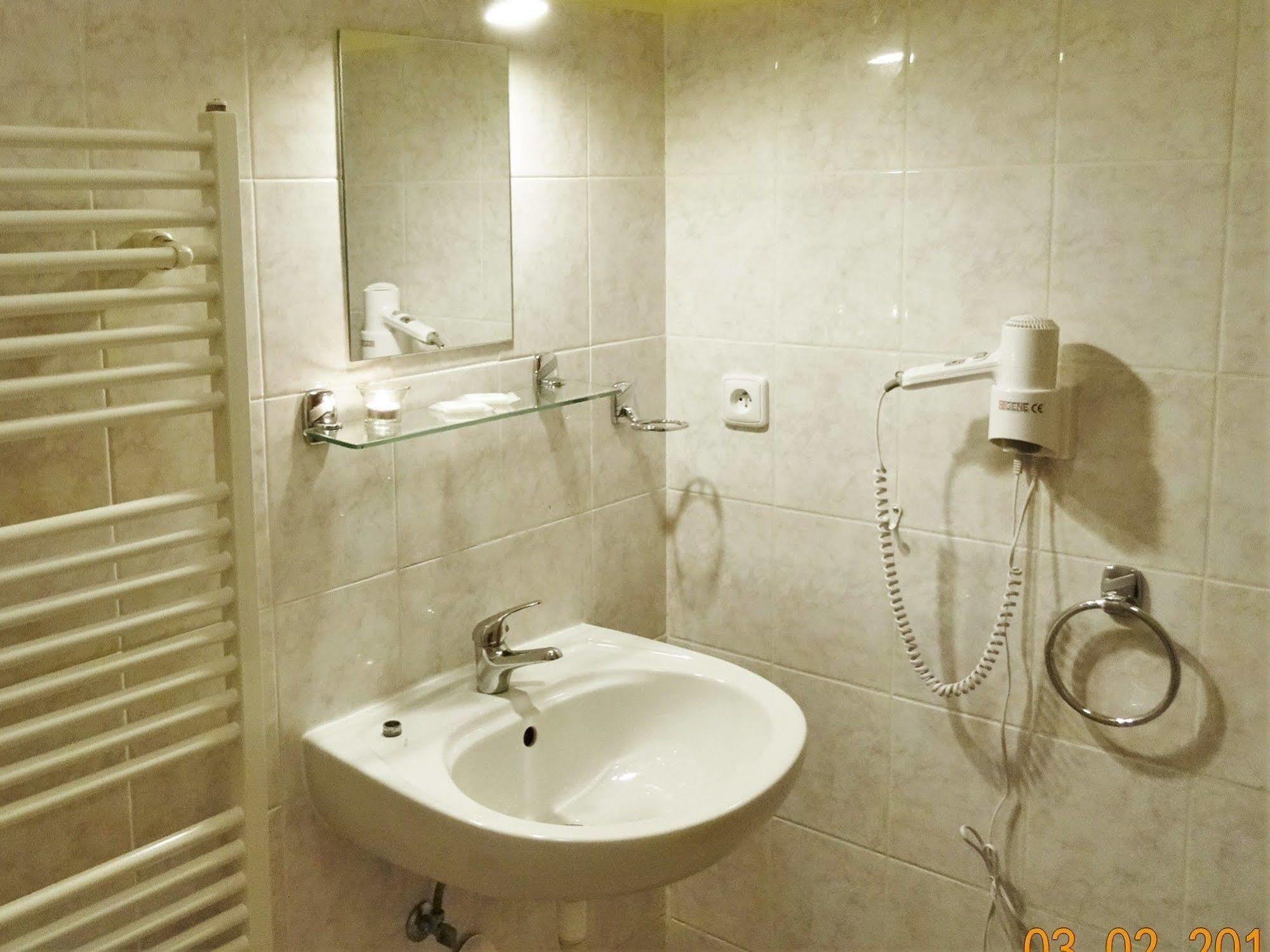 U Dvou Zlatych Klicu Hotel 3*