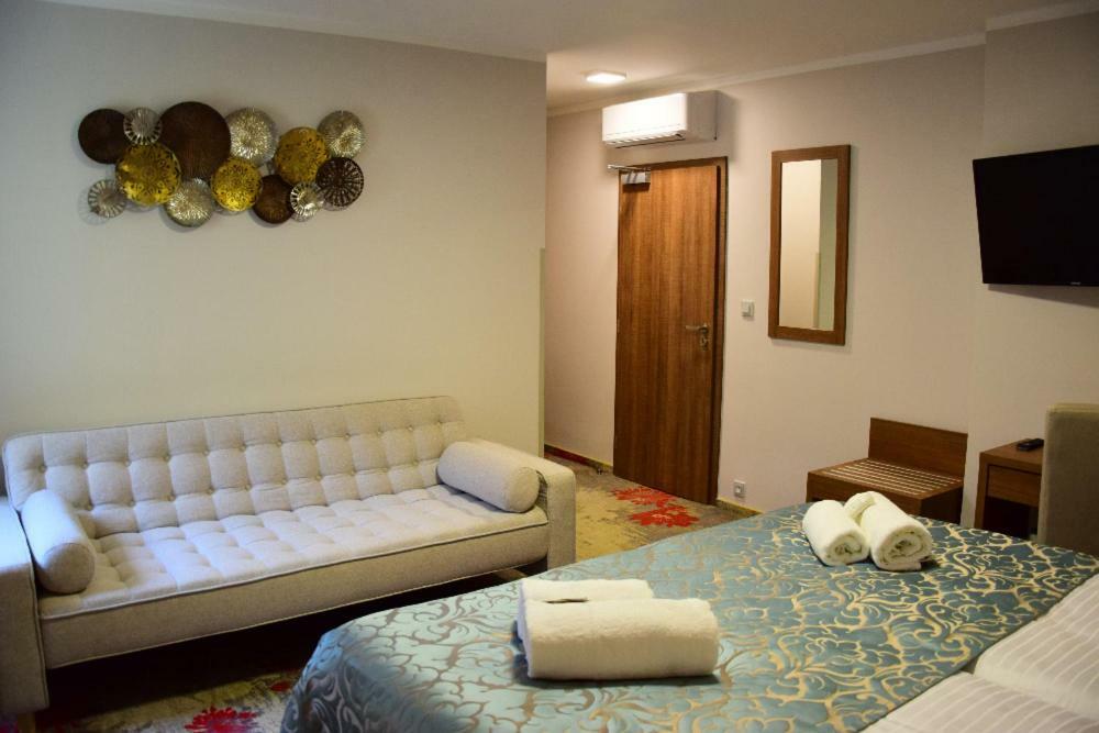 Star Hotel 4*