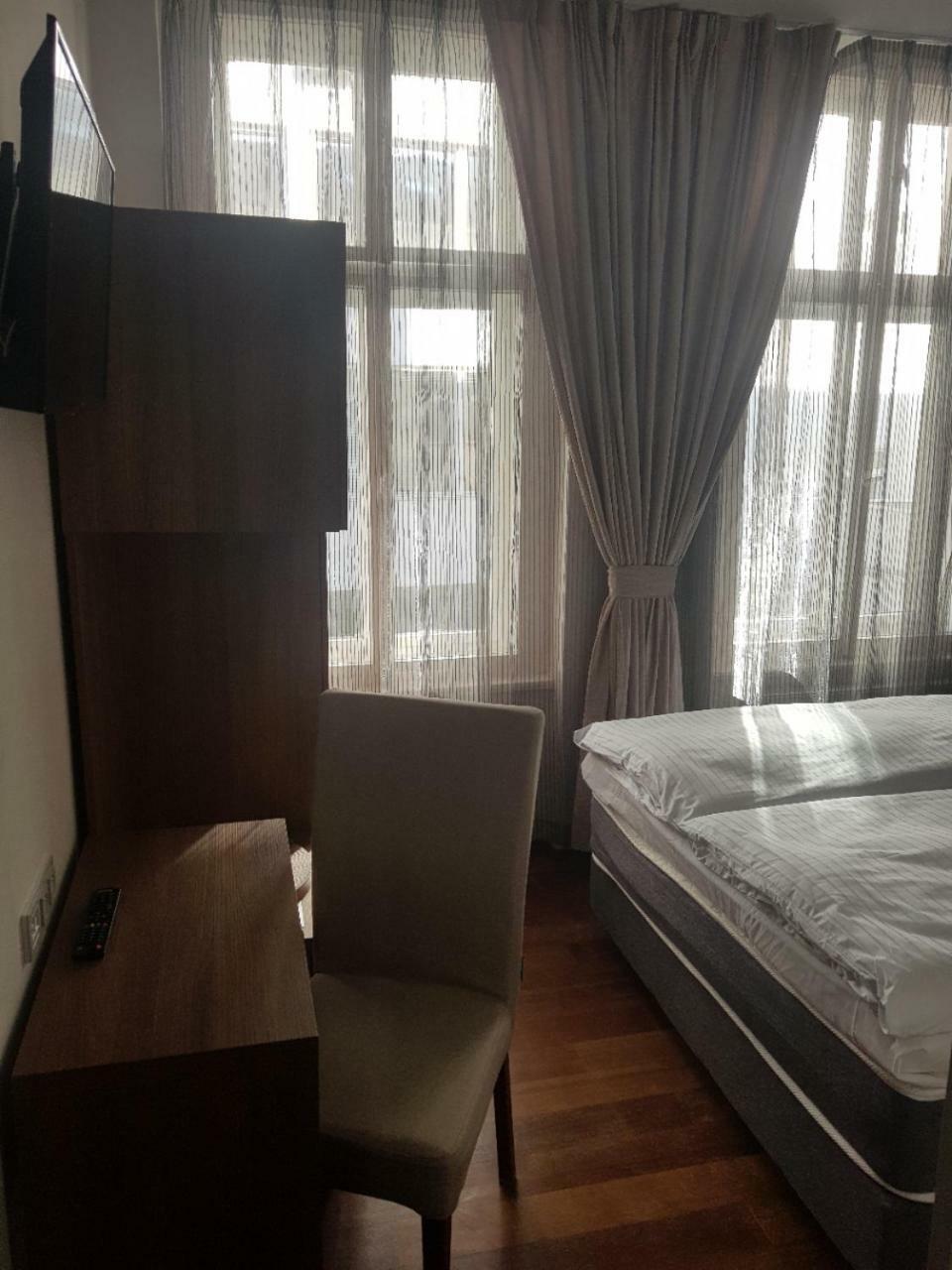 Star Hotel 4*