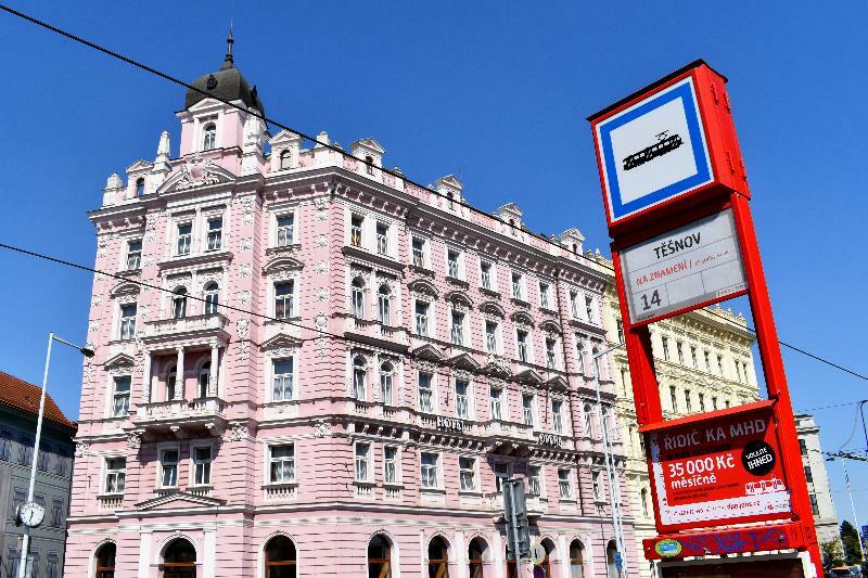 Opera Hotel