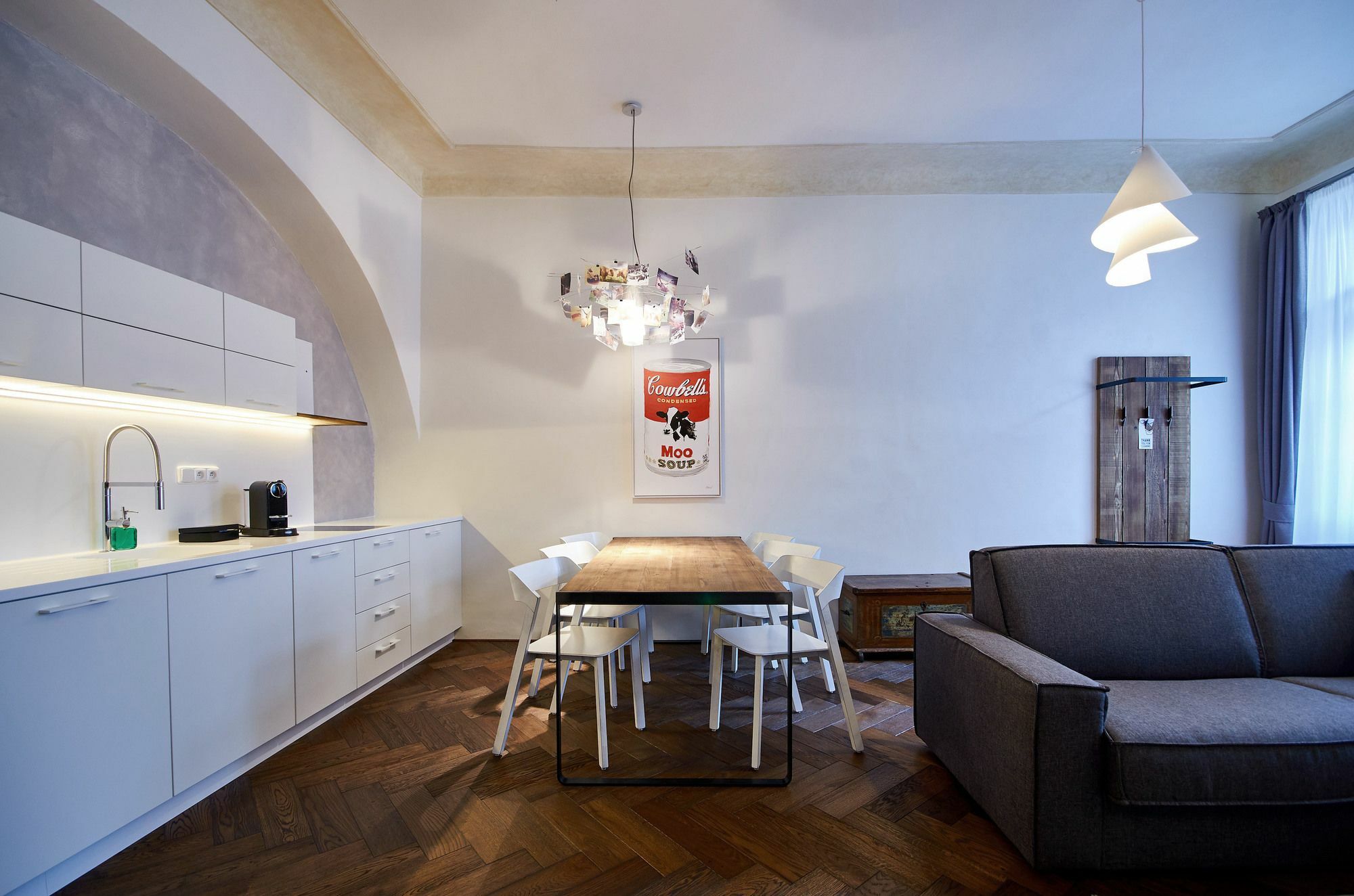 Mooo By The Castle Apart Otel 4*