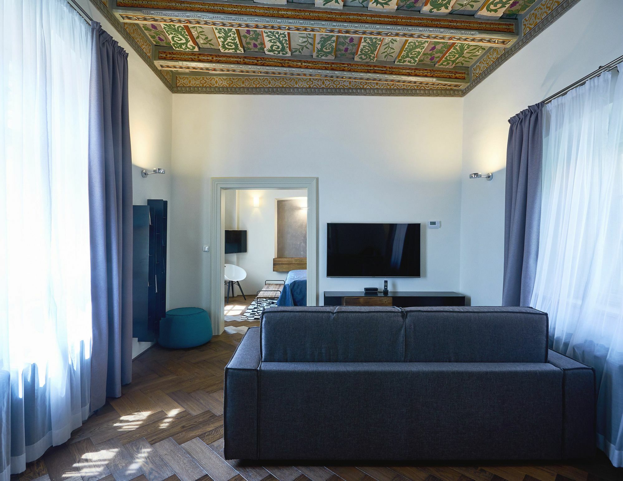 Mooo By The Castle Apart Otel 4*