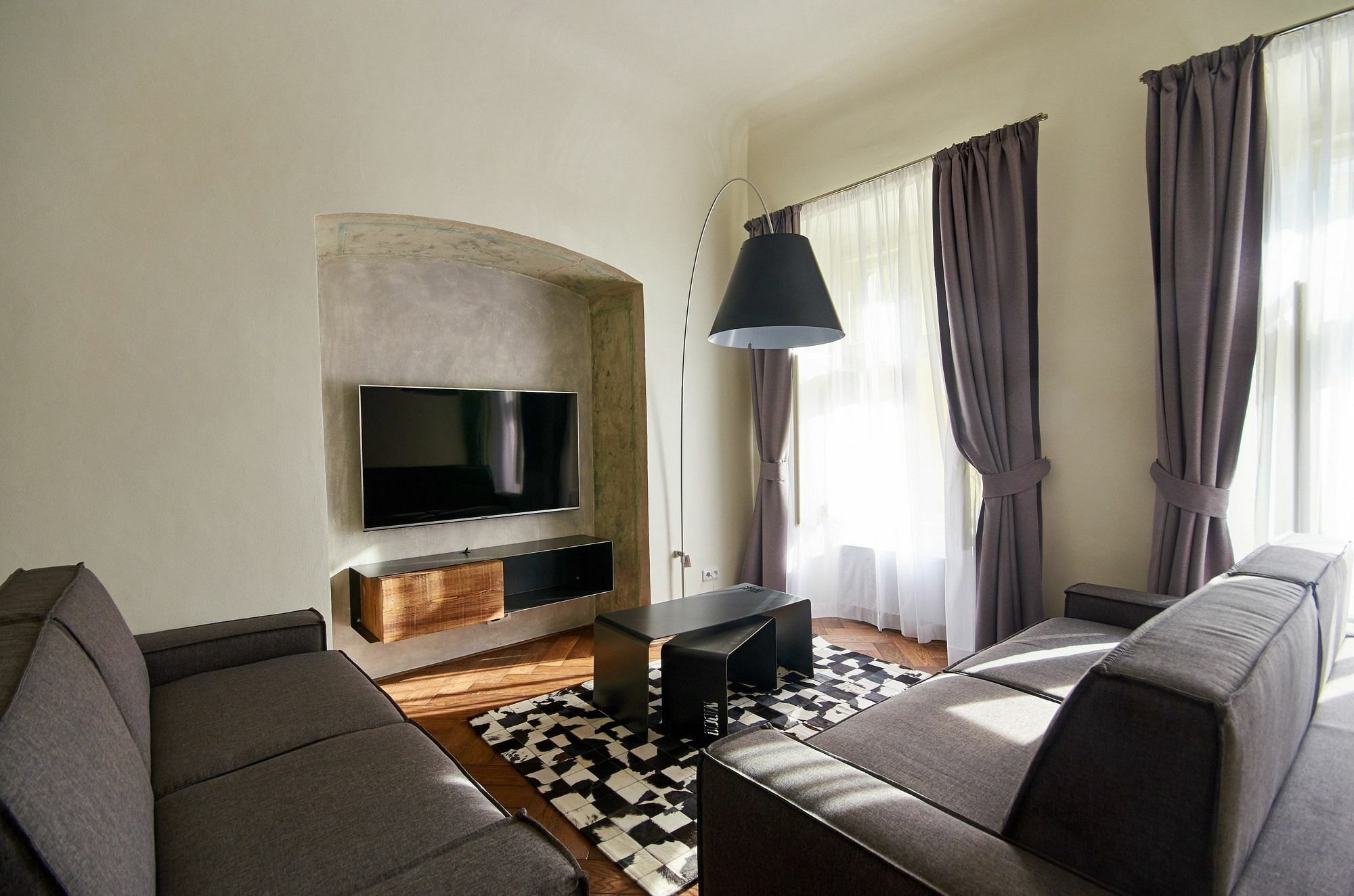 Apart Otel Mooo By The Castle