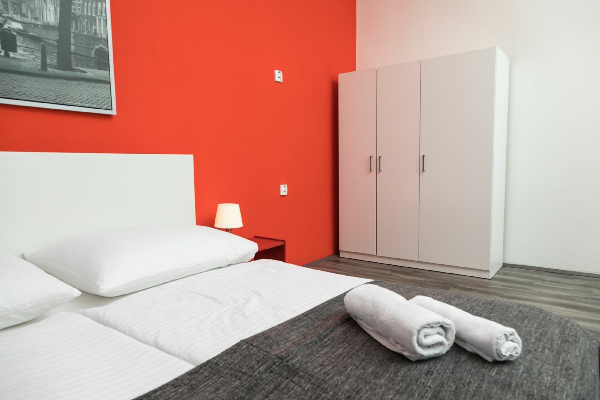 Welcome On V Tunich Prague