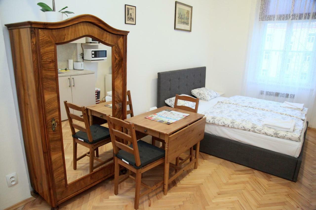 Charming Flats In Vinohrady | Praguestars *