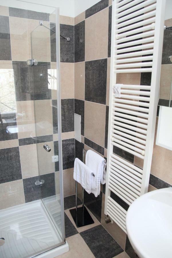 Charming Flats In Vinohrady | Praguestars * Prague