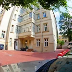 Legerova 9 Hotel ****
