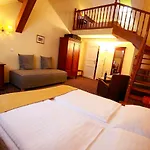 Legerova 9 Hotel ****