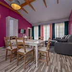 Lovely Prague Apartments - Truhlářská