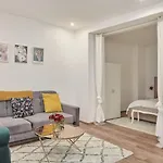 Nice And Cozy Apartment Right At Tv Tower