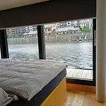 Hauseboat Prague