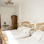 Bank Invest Apartmens - Old Town