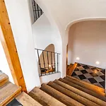 Charming Apartment In Lesser Town