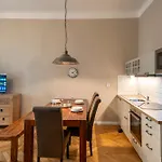 Apart Hotel Zborovska