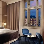 Hotel KINGS COURT