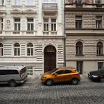 Prague Days - Studio With Balcony And Netflix In Central Location