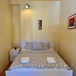 Comfortable 3 Bedroom Apartment In The Heart Of Prague