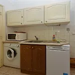 Apartment At Cafe Louvre