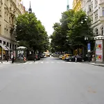 Luxurious Apartment In Parizska Street