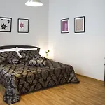 Apartment Krakovska 5