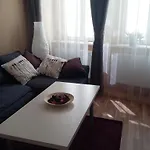 Apartment Vltavska B