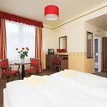 Hotel Ostruvek