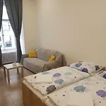 Hostel Opletalova