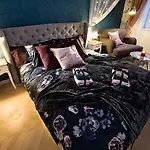 Romantic Designer Apartment Prague