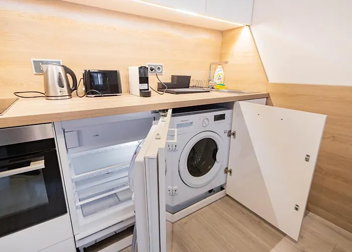 Business Studio Andel, 10min Centre, NETFLIX, Paid Parking