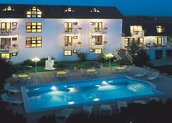 Hotel Monica
