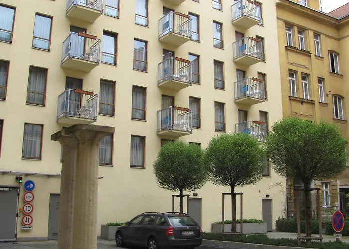 Aparthotel Austria Suites