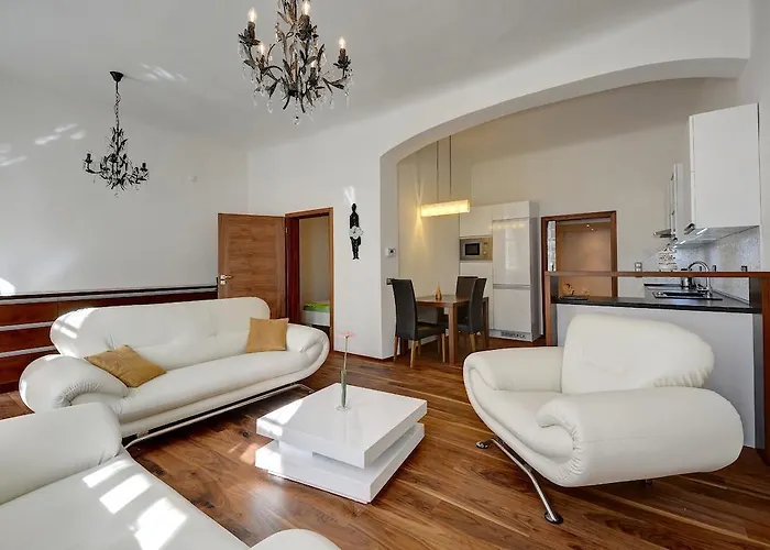 Historic Centre Apartments II