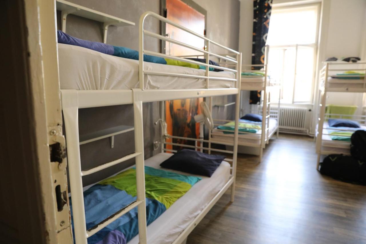 Hostel Onefam *
