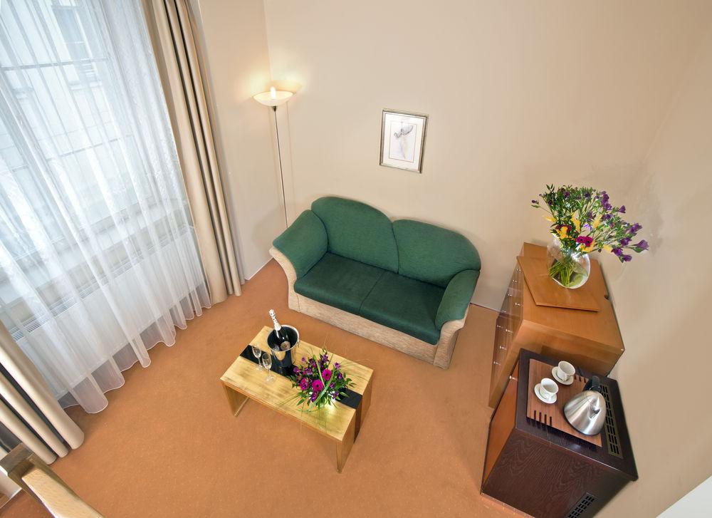 Otel Michelangelo Grand 5*