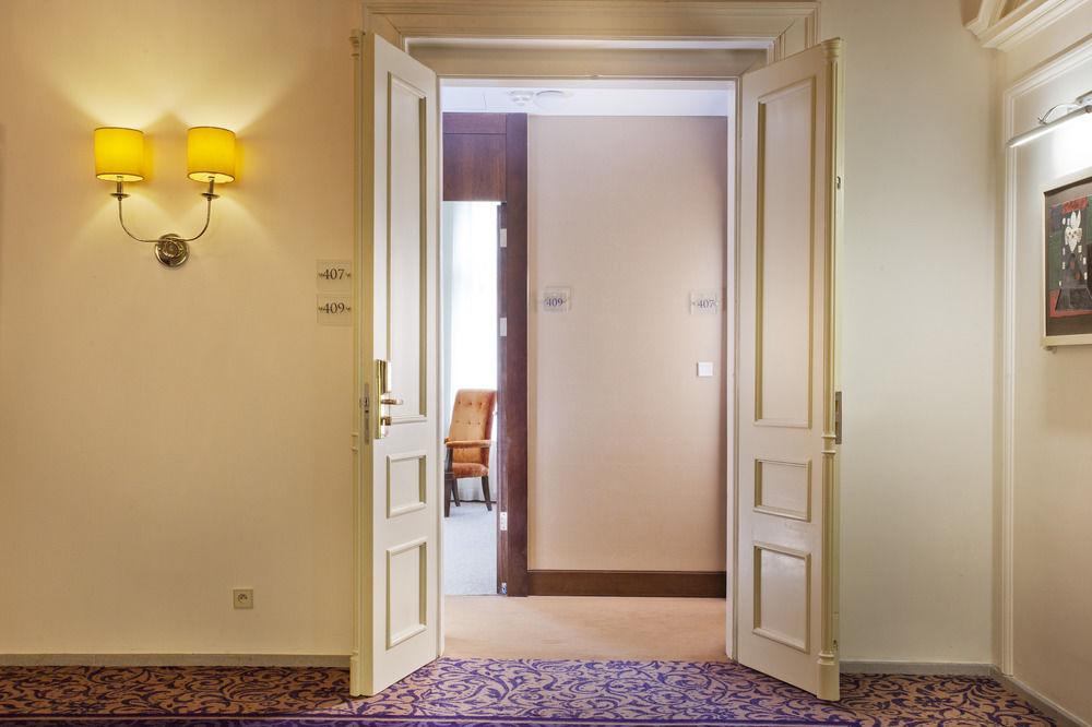 Hotel Kings Court 5*