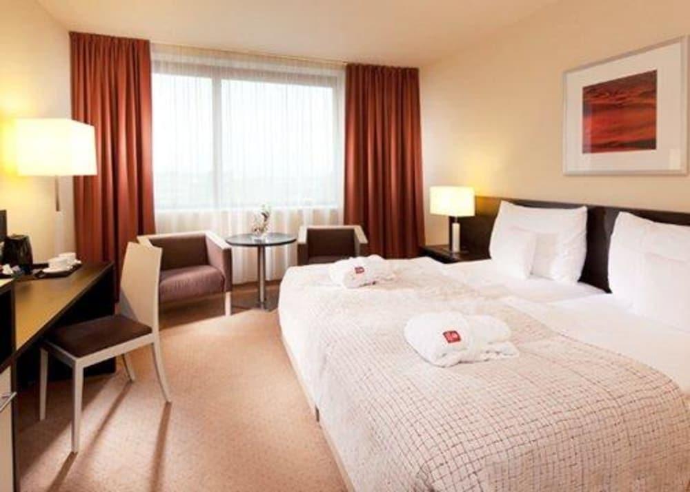 Clarion Congress Hotel