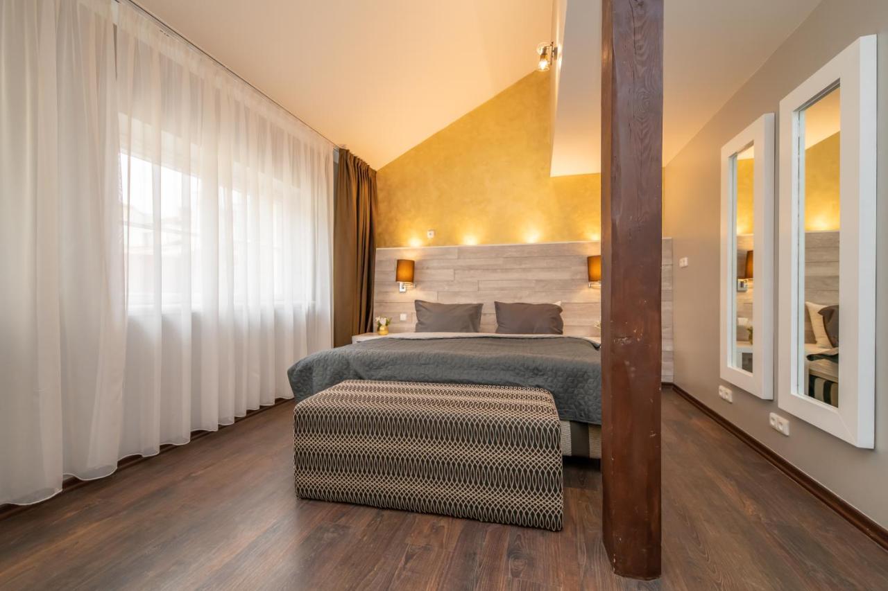 Apartment Emporio