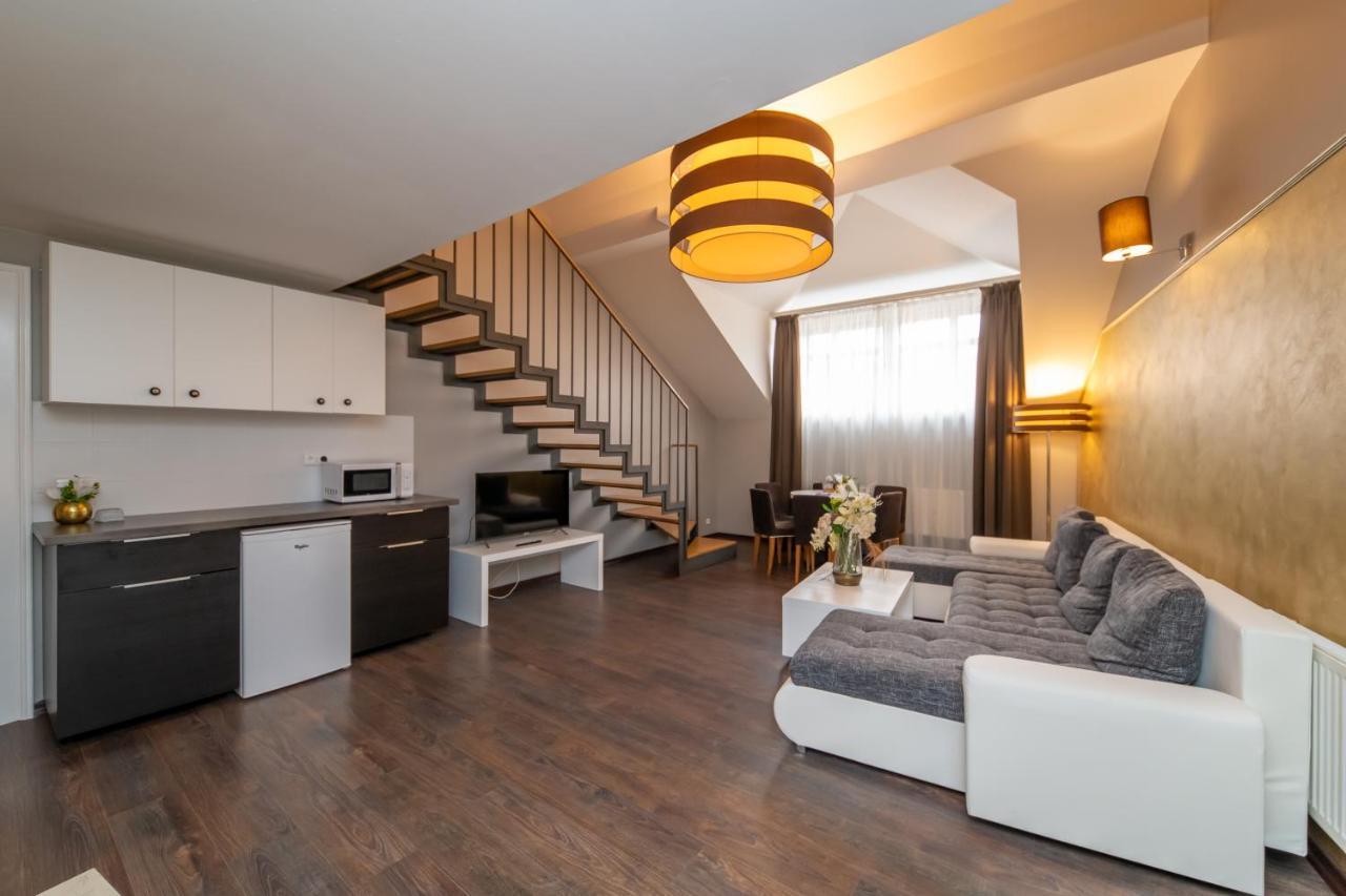 Apartment Emporio