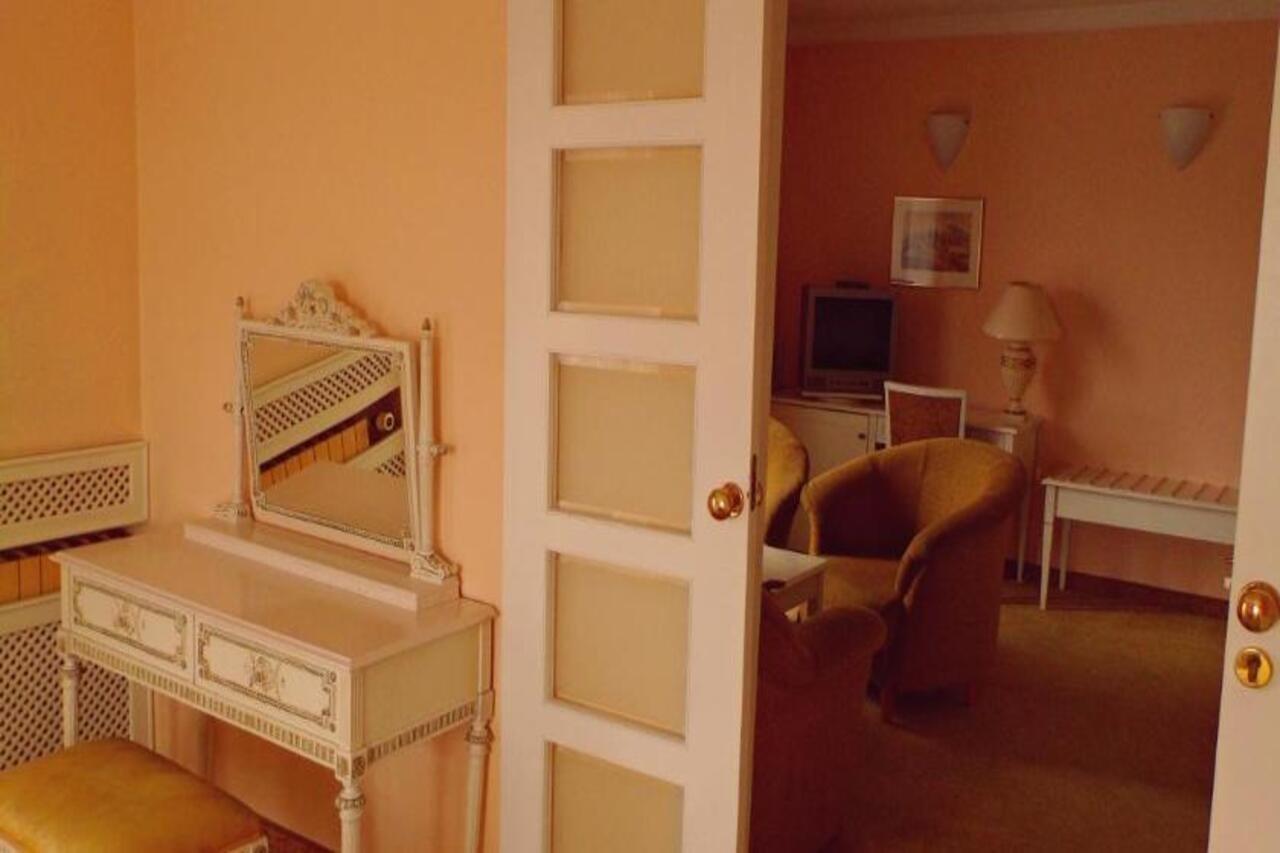 Hotel Monica