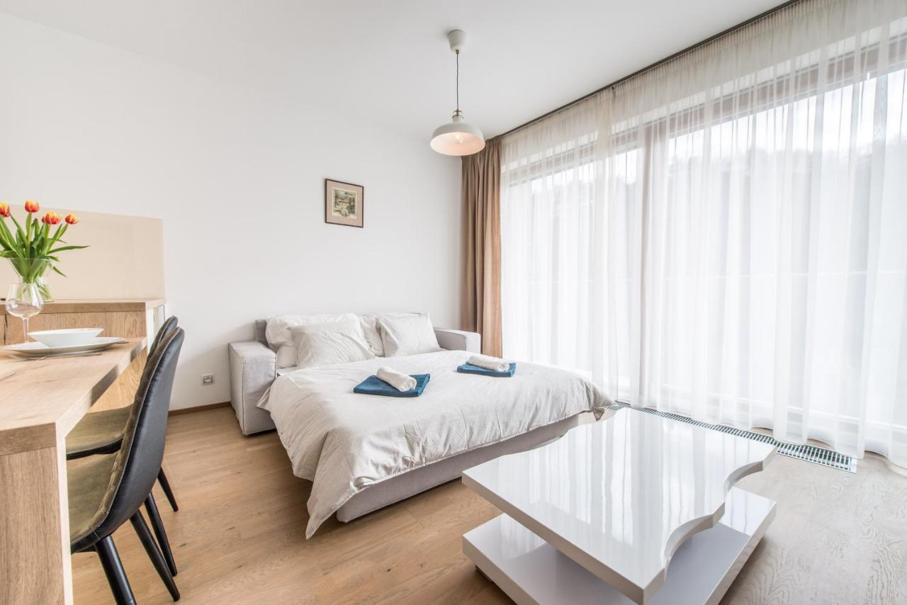 Mozart With Garage Apartment *