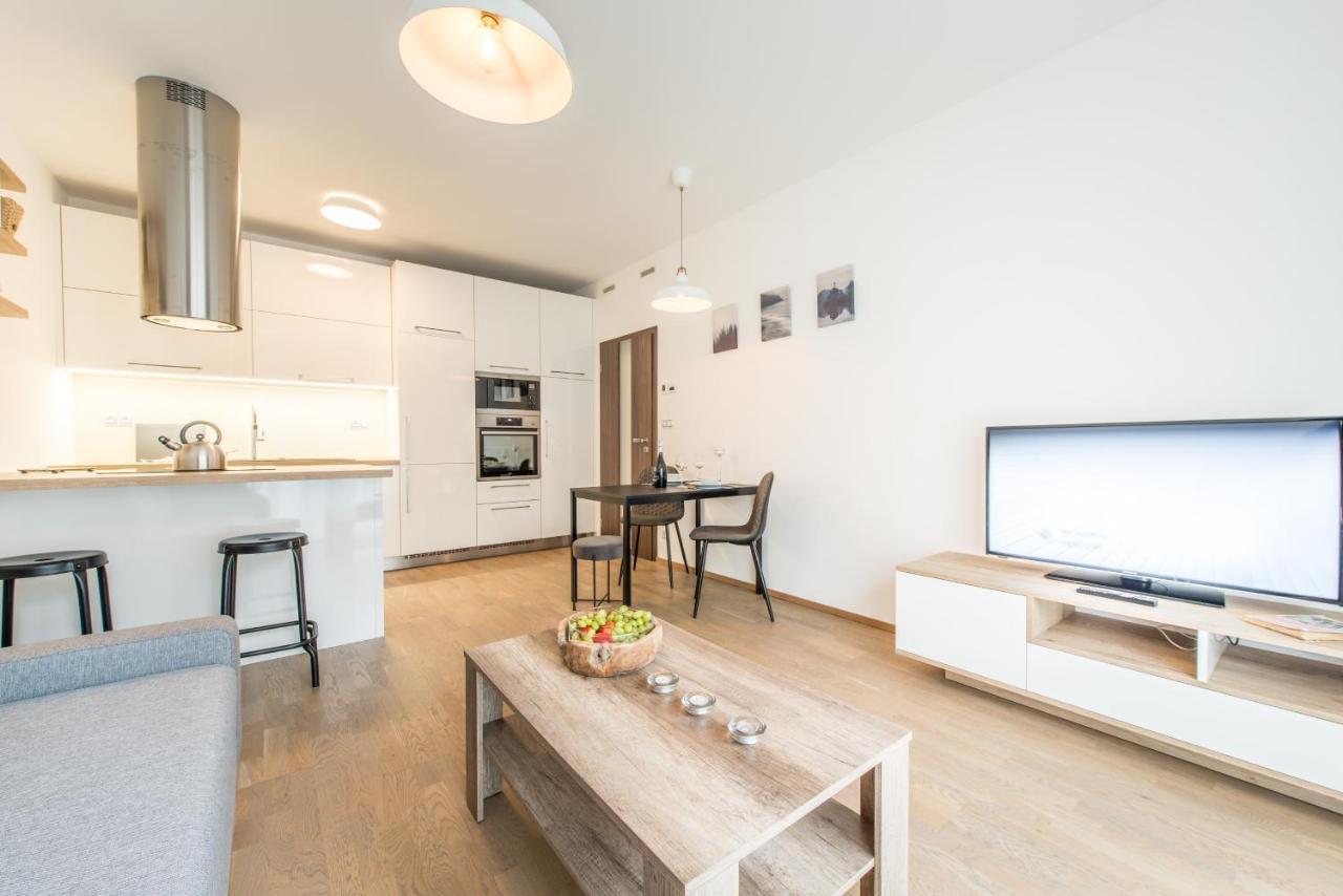 Mozart With Garage Apartment Prague