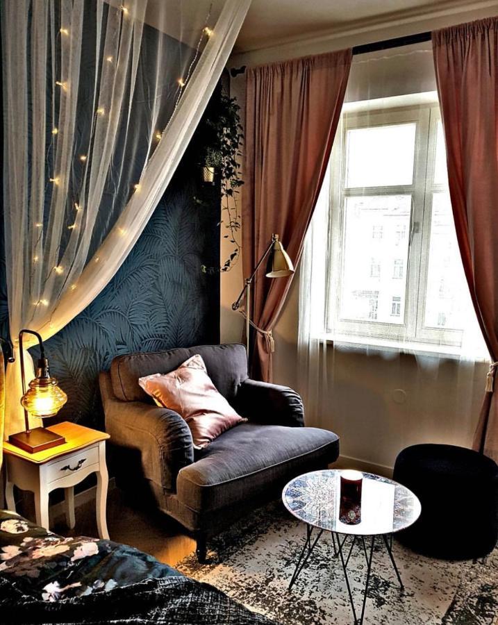Romantic Designer
