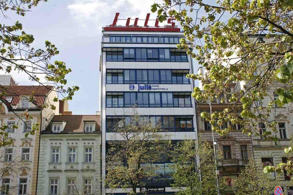 Ea Julis Hotel 4*