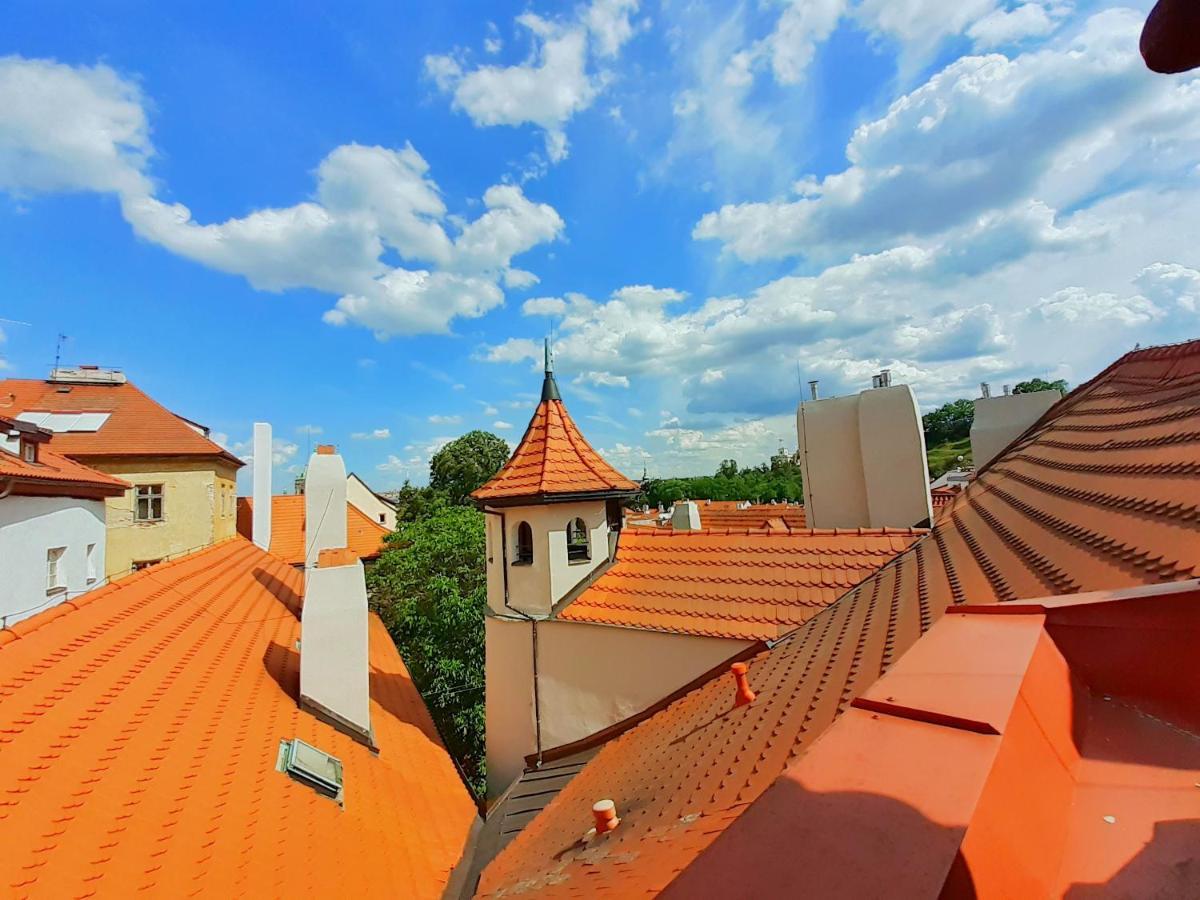 Nobles Apartamento *
