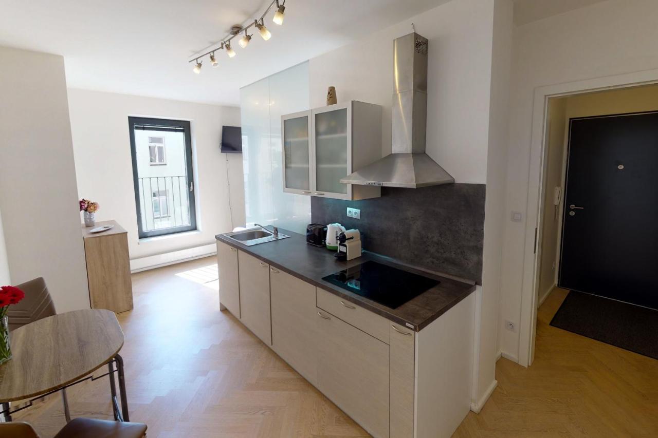 Onsite Free Garage Parking, 10min Centre By Bus * Prague