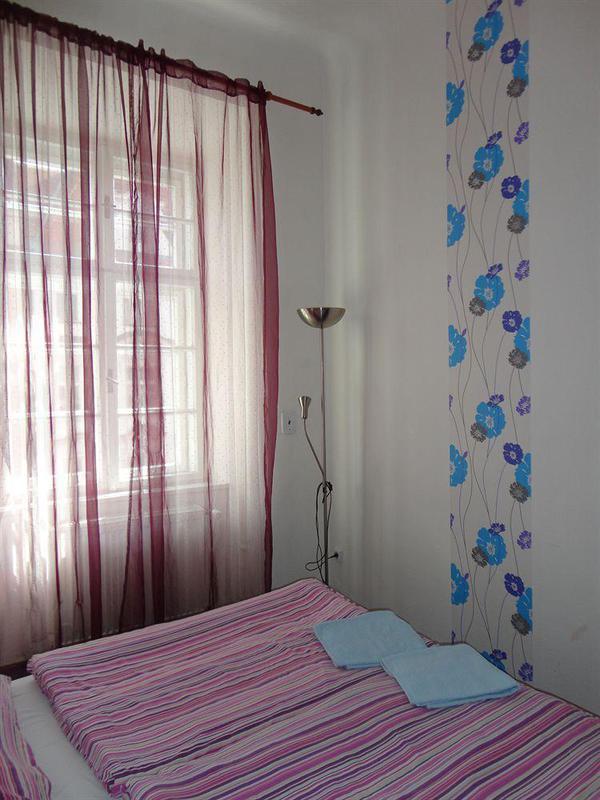 Tara 2* Prague